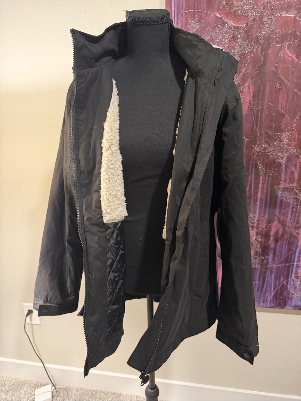 Women’s Black Sherpa-Lined Winter Jacket